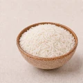 ryz-bialy-w-misce.webp